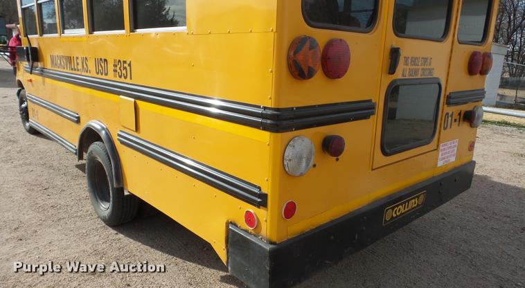 image for item DA2116 2001 Ford Econoline E450 school bus