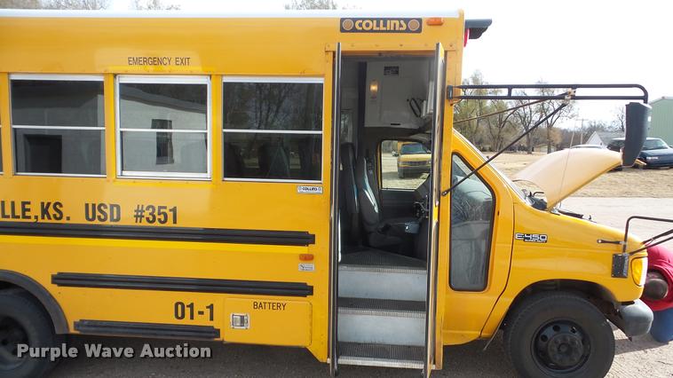 image for item DA2116 2001 Ford Econoline E450 school bus