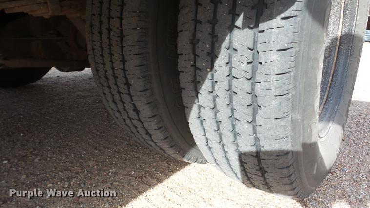 image for item DA2116 2001 Ford Econoline E450 school bus