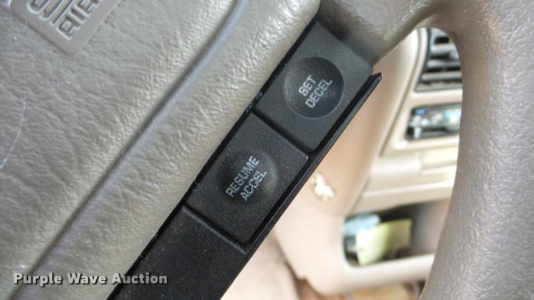 image for item DA2118 1994 Plymouth Grand Voyager van