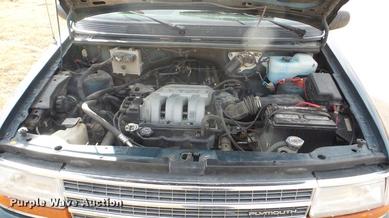 image for item DA2118 1994 Plymouth Grand Voyager van