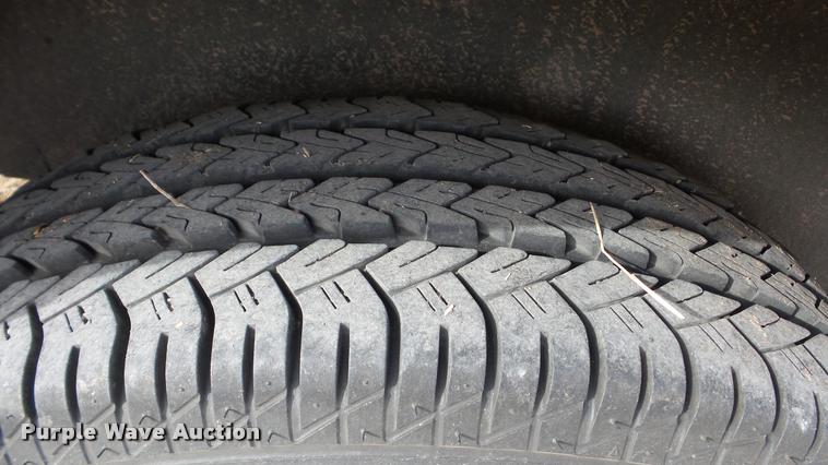 image for item DA2118 1994 Plymouth Grand Voyager van