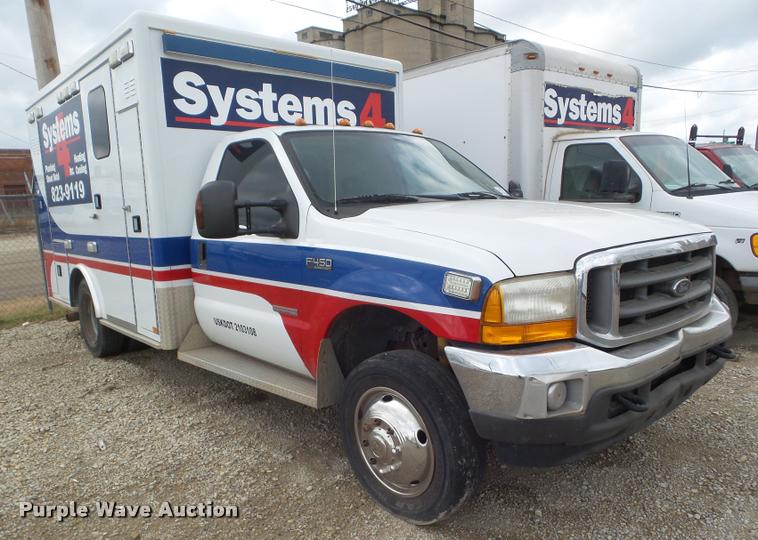 image for item DA5099 2004 Ford F450 Super Duty ambulance