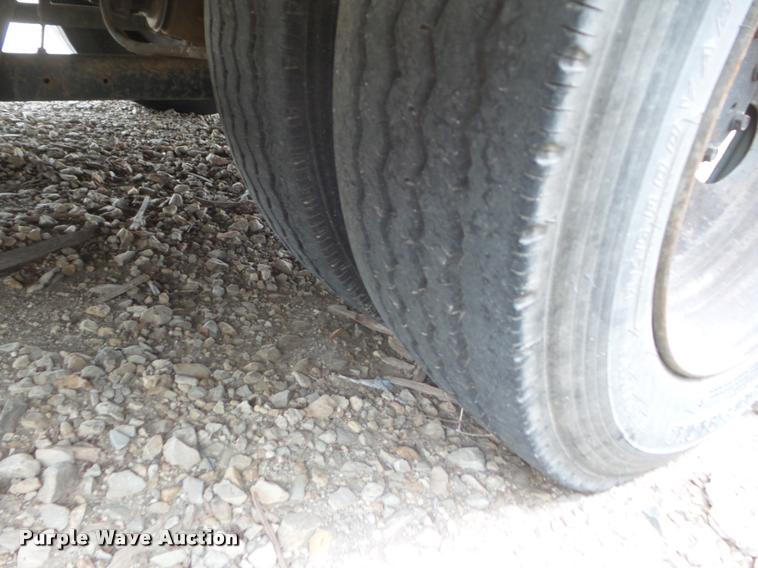 image for item DA5099 2004 Ford F450 Super Duty ambulance