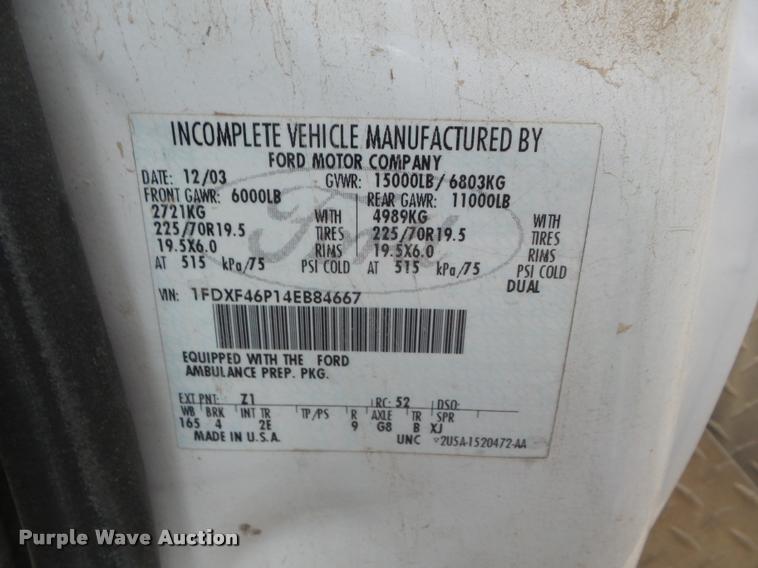 image for item DA5099 2004 Ford F450 Super Duty ambulance