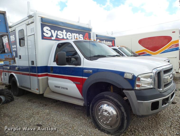 image for item DA5101 2006 Ford F450 Super Duty ambulance