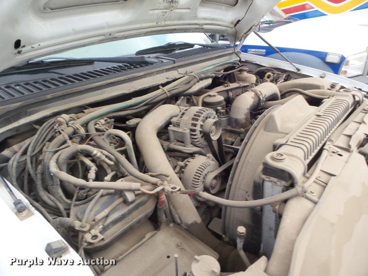 image for item DA5101 2006 Ford F450 Super Duty ambulance