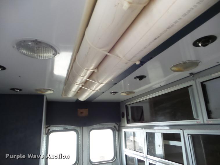 image for item DA5101 2006 Ford F450 Super Duty ambulance