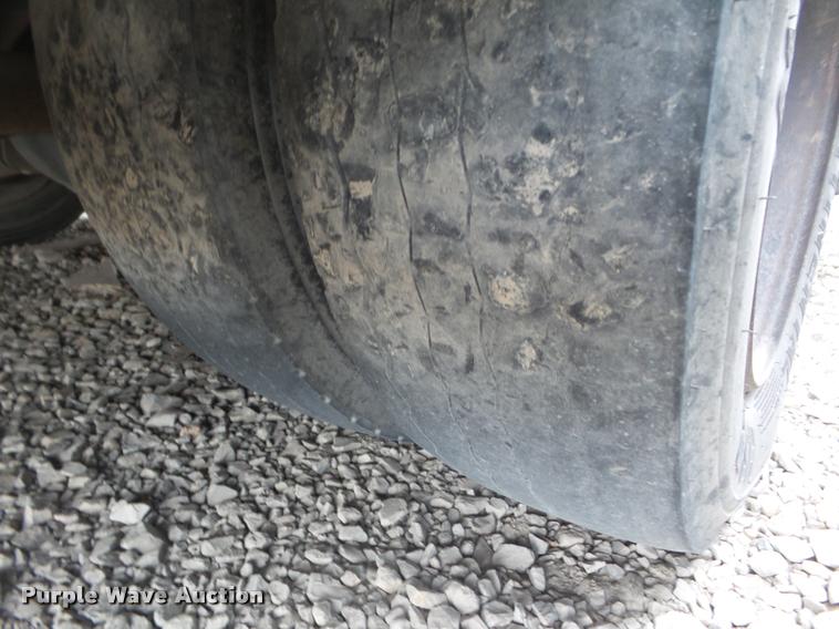 image for item DA5101 2006 Ford F450 Super Duty ambulance