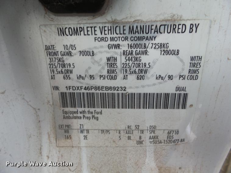 image for item DA5101 2006 Ford F450 Super Duty ambulance