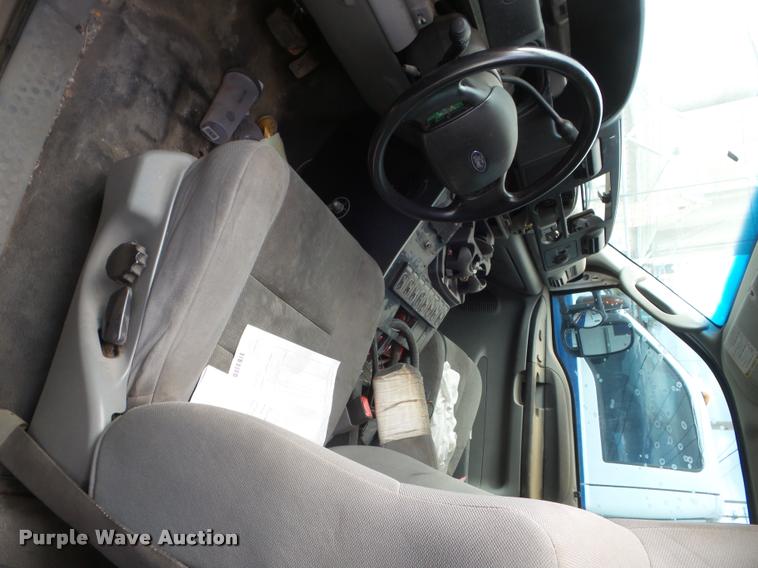 image for item DA5102 2007 Ford F450 Super Duty ambulance