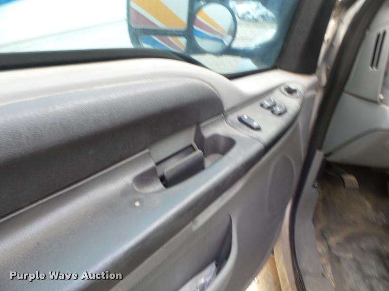 image for item DA5102 2007 Ford F450 Super Duty ambulance