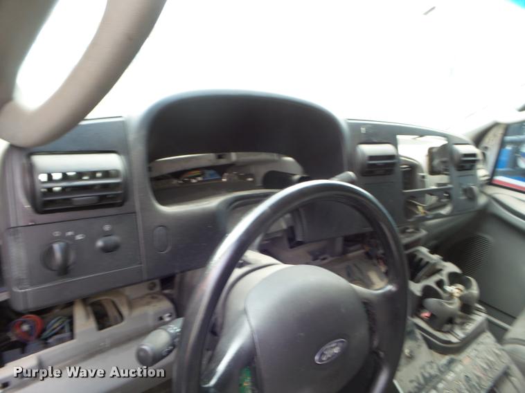 image for item DA5102 2007 Ford F450 Super Duty ambulance