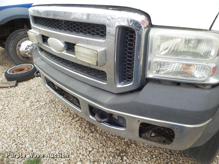 image for item DA5102 2007 Ford F450 Super Duty ambulance