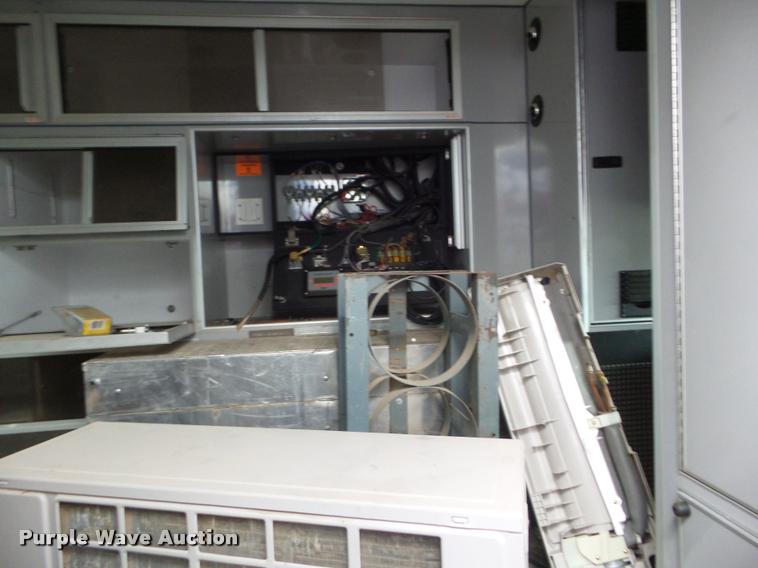 image for item DA5102 2007 Ford F450 Super Duty ambulance