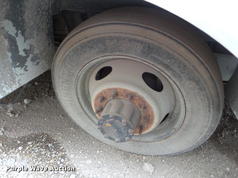 image for item DA5102 2007 Ford F450 Super Duty ambulance