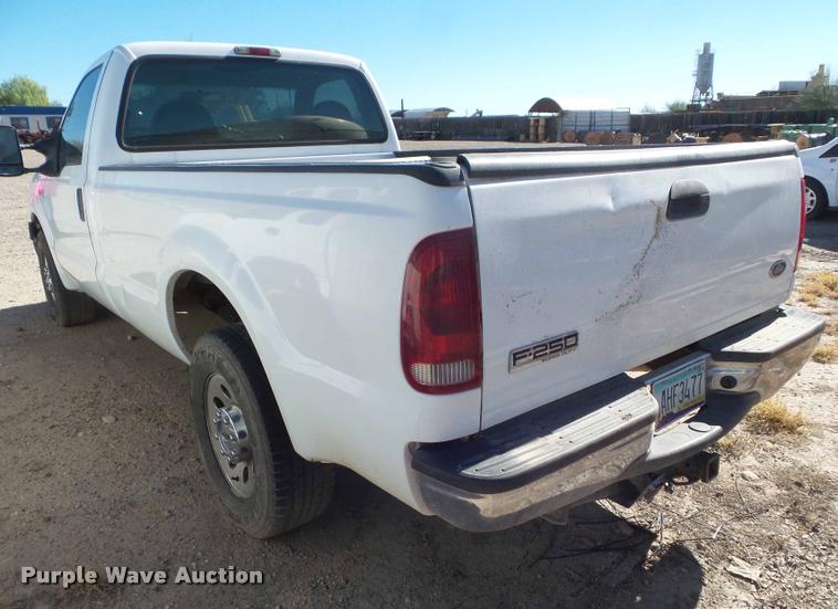 image for item DA5108 2005 Ford F250 Super Duty pickup truck