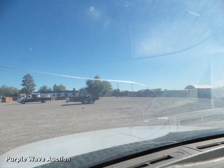 image for item DA5108 2005 Ford F250 Super Duty pickup truck