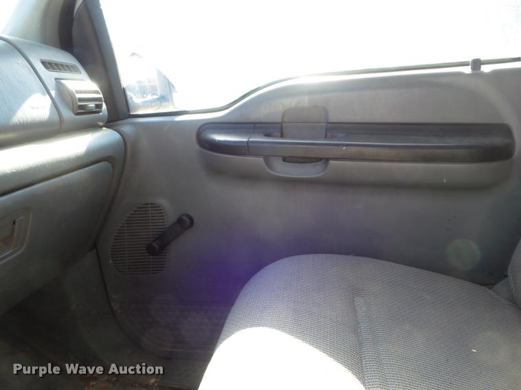 image for item DA5108 2005 Ford F250 Super Duty pickup truck