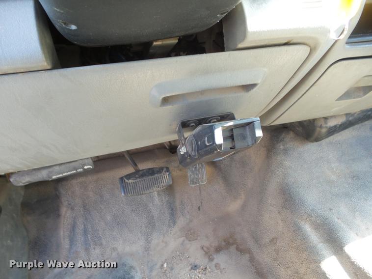 image for item DA5108 2005 Ford F250 Super Duty pickup truck