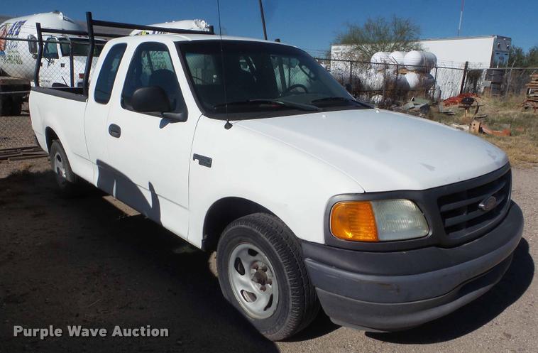 image for item DA5109 2004 Ford F150 SuperCab pickup truck