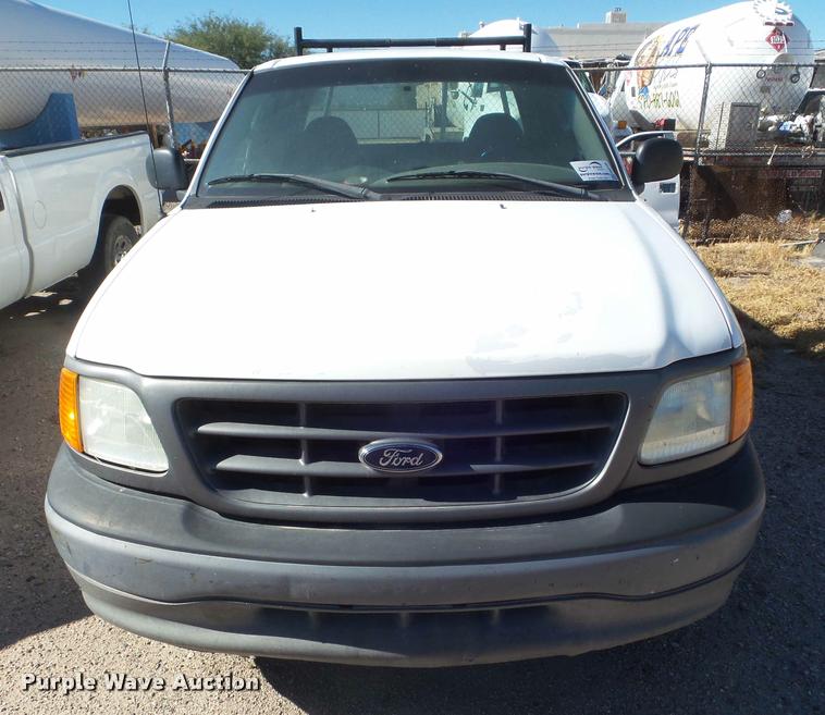 image for item DA5109 2004 Ford F150 SuperCab pickup truck