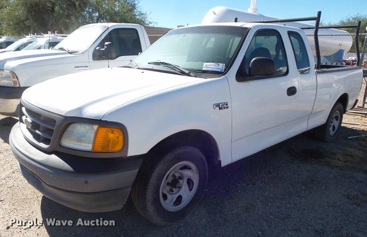 image for item DA5109 2004 Ford F150 SuperCab pickup truck