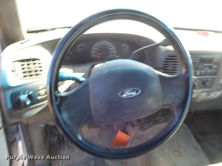 image for item DA5109 2004 Ford F150 SuperCab pickup truck