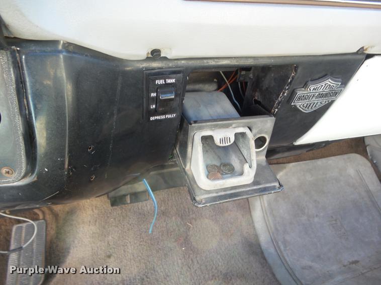 image for item DA5148 1987 Chevrolet R10 pickup truck