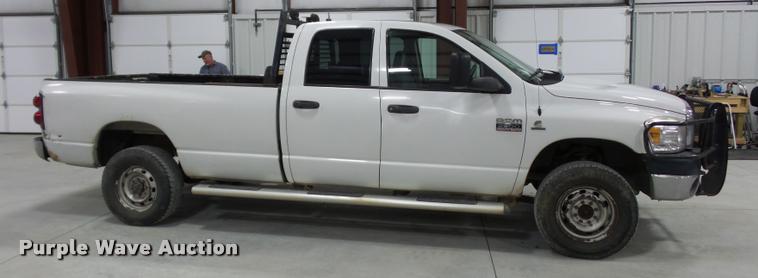 image for item DA5751 2007 Dodge Ram 2500 Quad Cab pickup truck