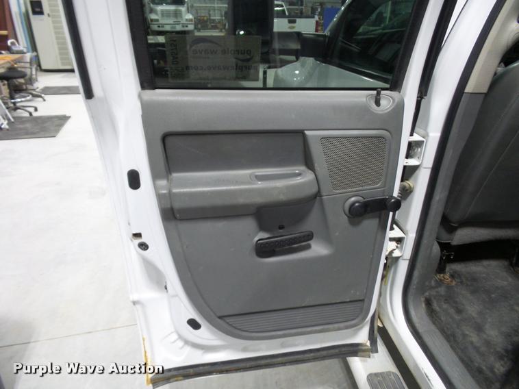 image for item DA5751 2007 Dodge Ram 2500 Quad Cab pickup truck