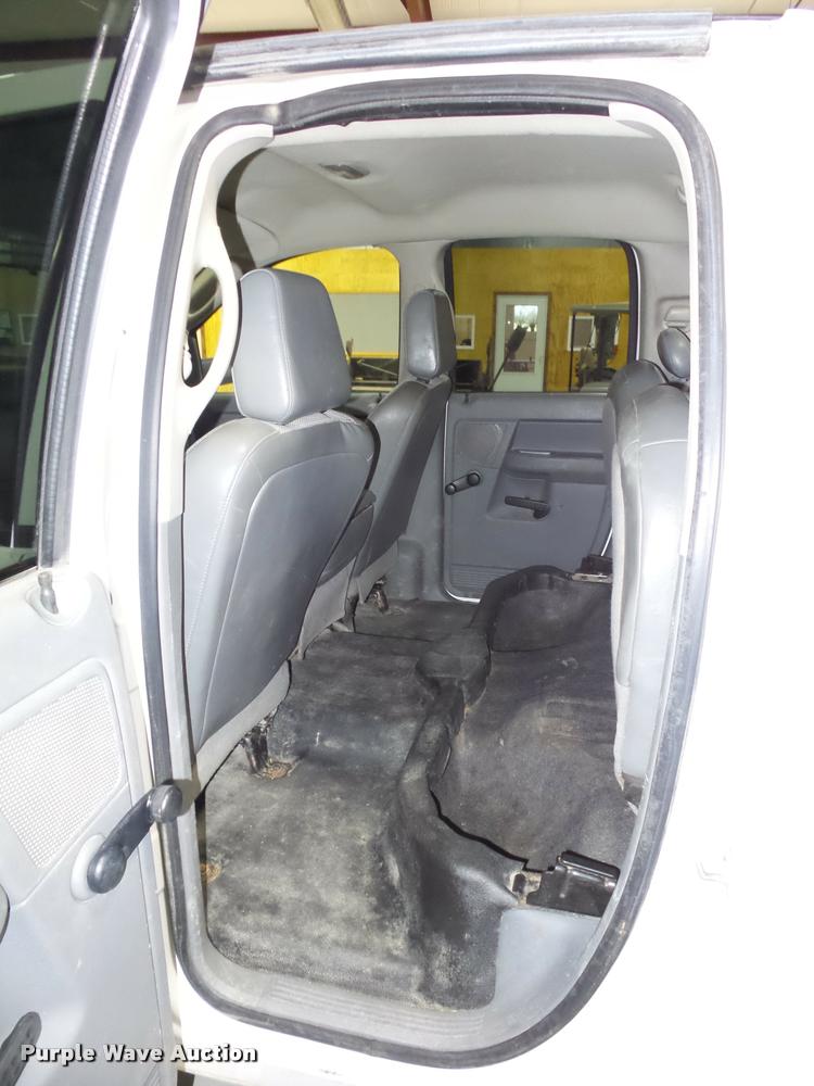 image for item DA5751 2007 Dodge Ram 2500 Quad Cab pickup truck