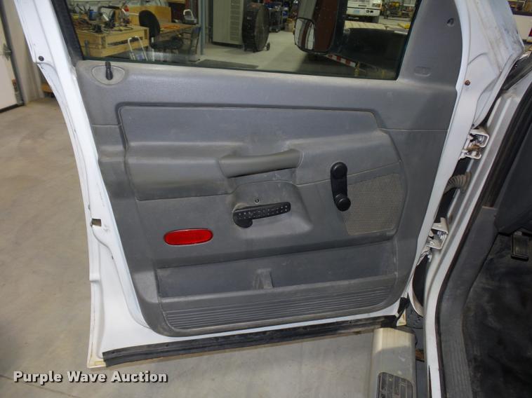 image for item DA5751 2007 Dodge Ram 2500 Quad Cab pickup truck