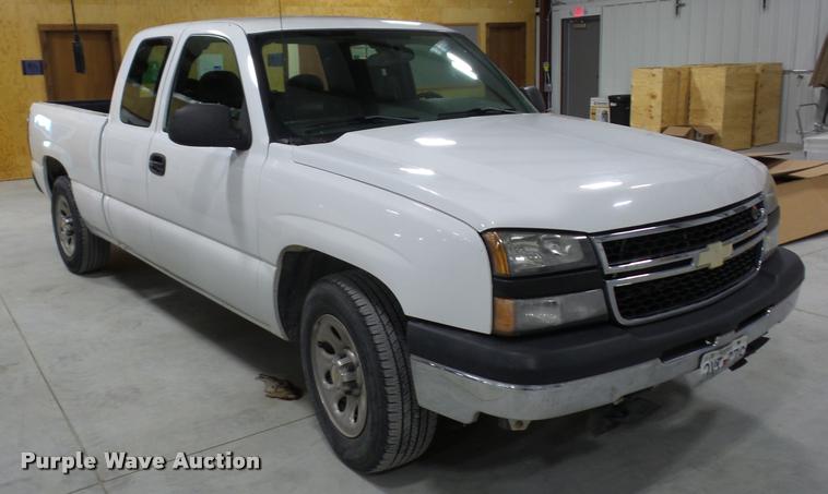 image for item DA5752 2007 Chevrolet Silverado 1500 Ext. Cab pickup truck