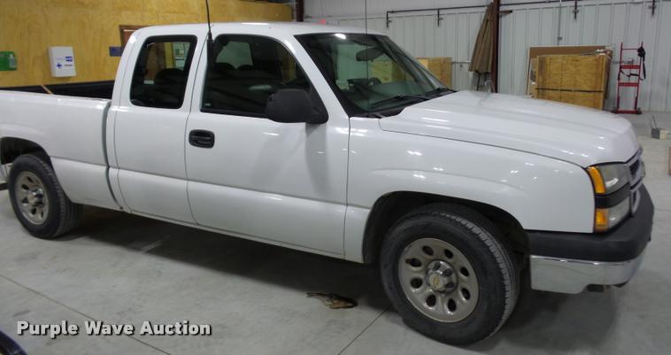 image for item DA5752 2007 Chevrolet Silverado 1500 Ext. Cab pickup truck