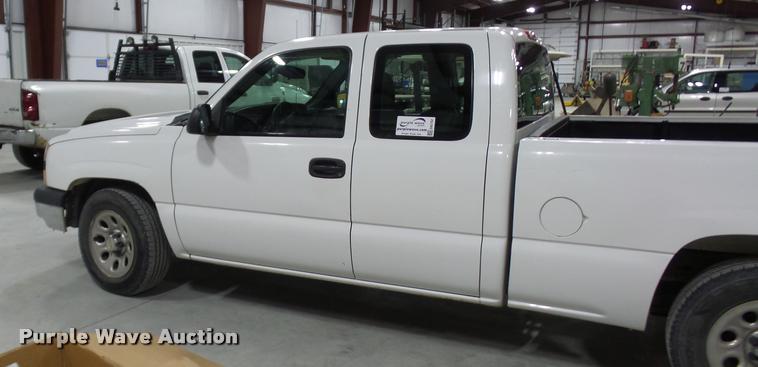 image for item DA5752 2007 Chevrolet Silverado 1500 Ext. Cab pickup truck