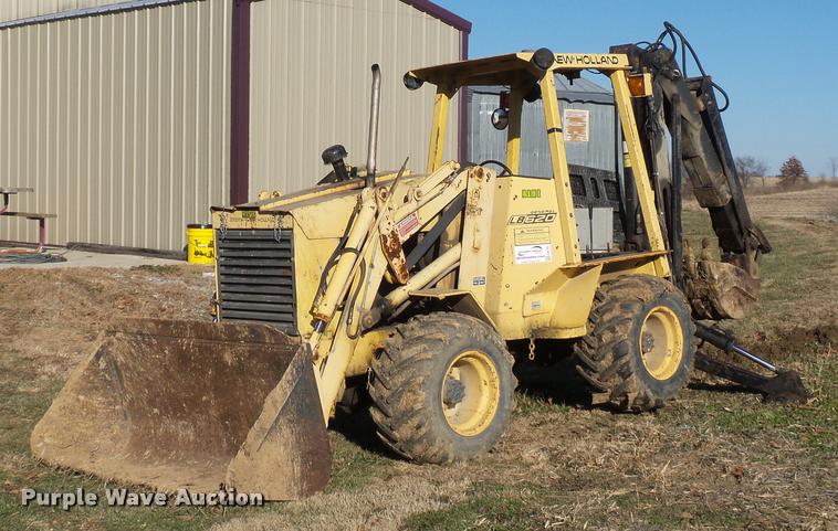 image for item DA5785 New Holland LB620 articulated backhoe
