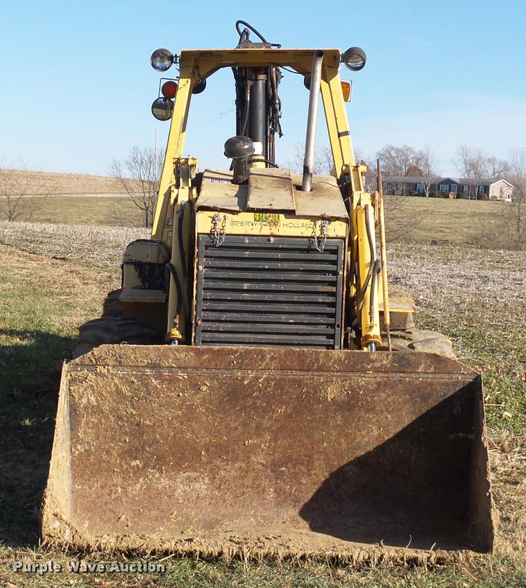 image for item DA5785 New Holland LB620 articulated backhoe