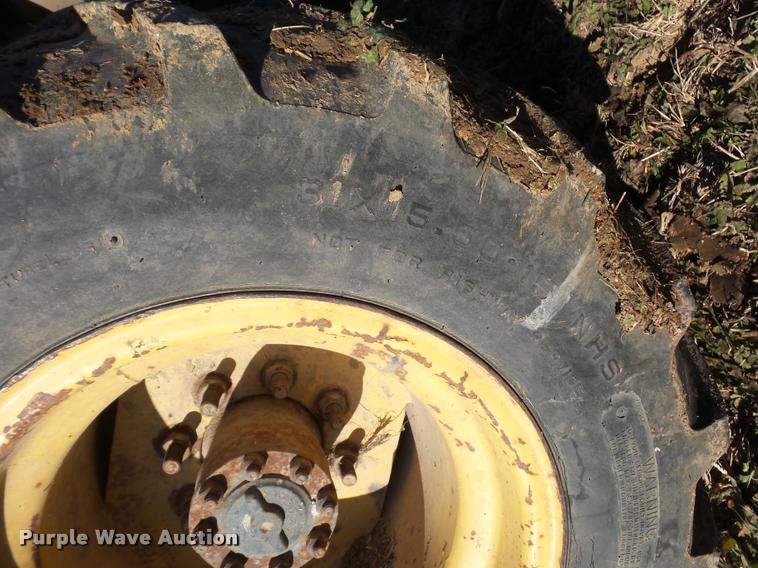 image for item DA5785 New Holland LB620 articulated backhoe