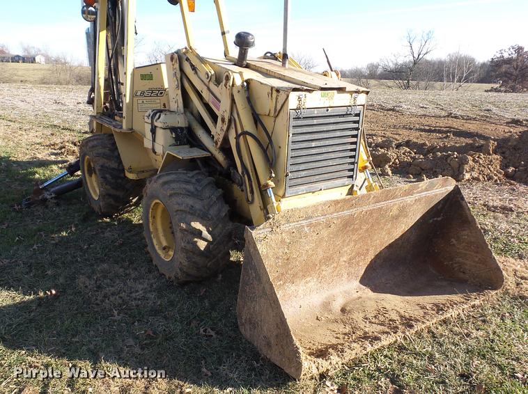 image for item DA5785 New Holland LB620 articulated backhoe