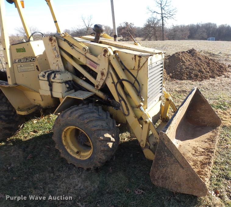 image for item DA5785 New Holland LB620 articulated backhoe
