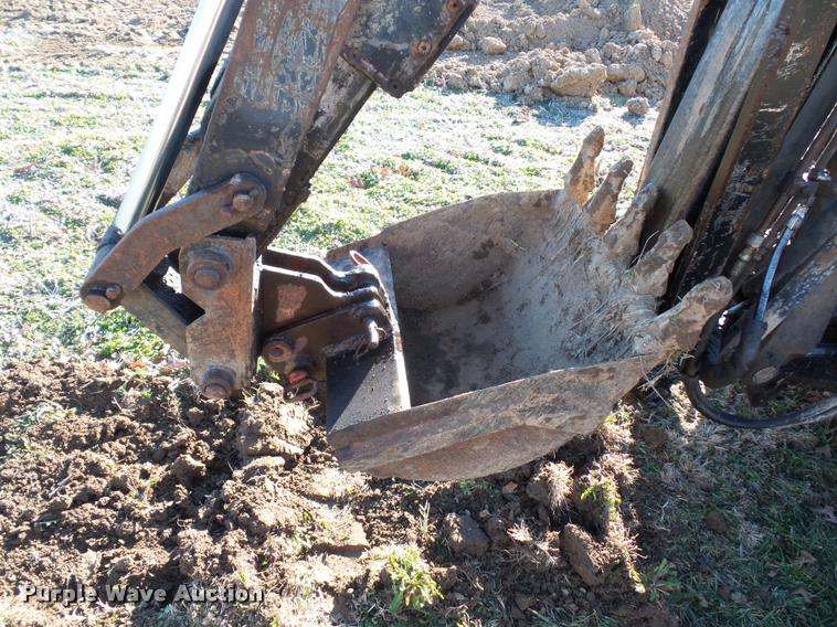 image for item DA5785 New Holland LB620 articulated backhoe