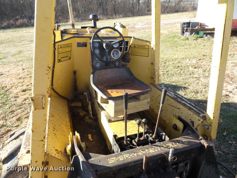 image for item DA5785 New Holland LB620 articulated backhoe