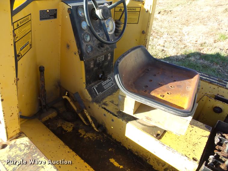 image for item DA5785 New Holland LB620 articulated backhoe