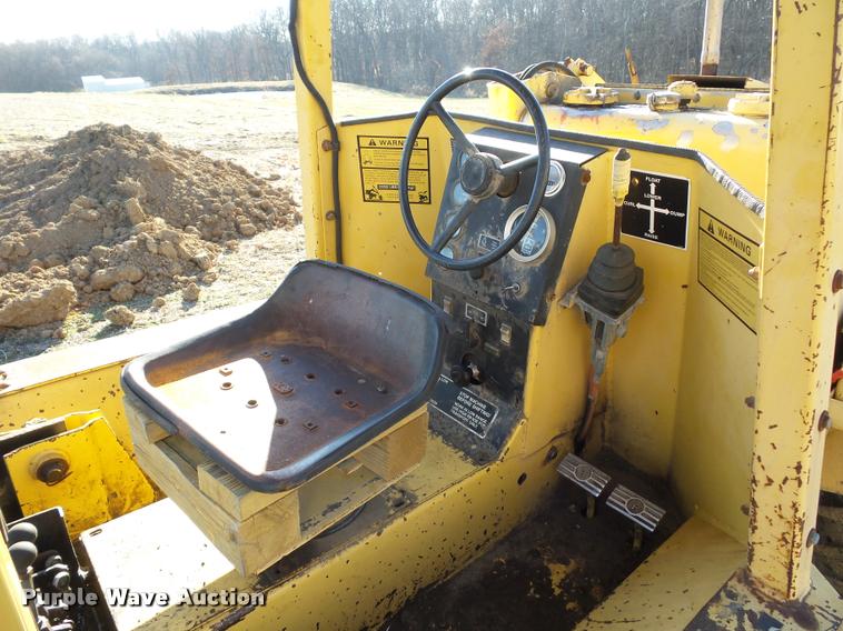 image for item DA5785 New Holland LB620 articulated backhoe