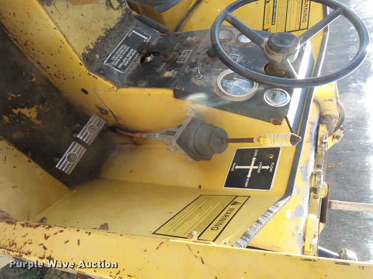 image for item DA5785 New Holland LB620 articulated backhoe