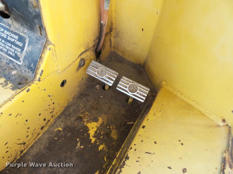 image for item DA5785 New Holland LB620 articulated backhoe