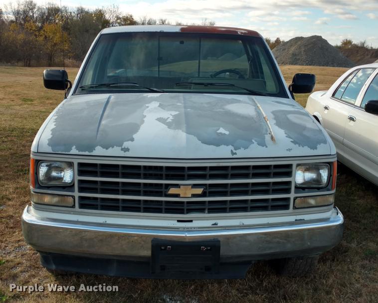 image for item DB0750 1991 Chevrolet Cheyenne 2500 pickup truck
