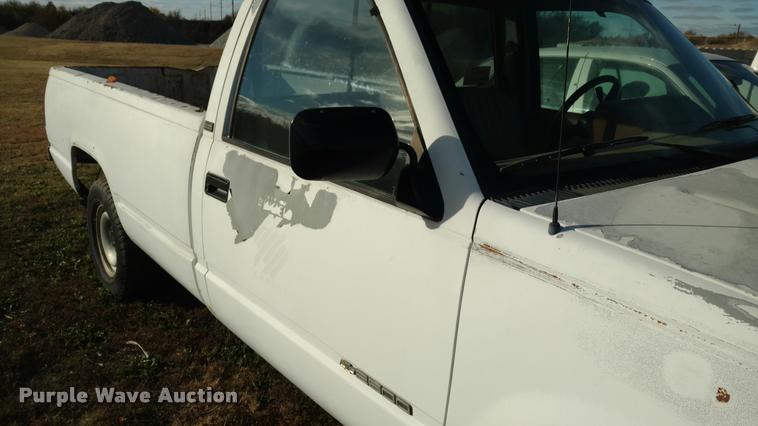 image for item DB0750 1991 Chevrolet Cheyenne 2500 pickup truck