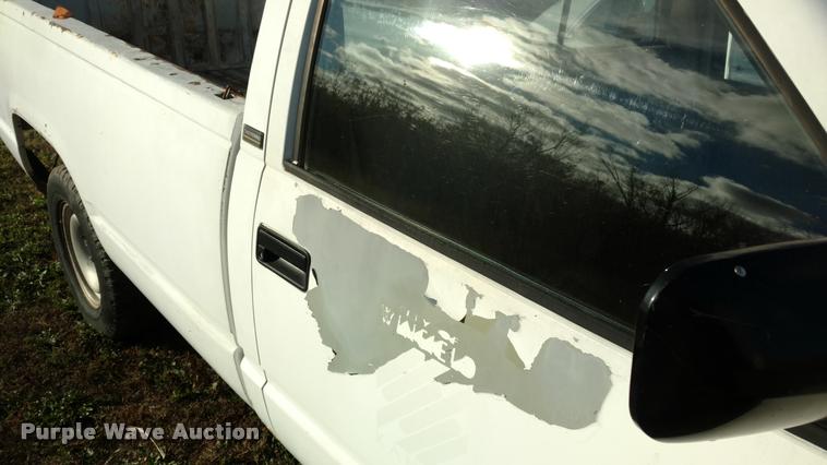 image for item DB0750 1991 Chevrolet Cheyenne 2500 pickup truck